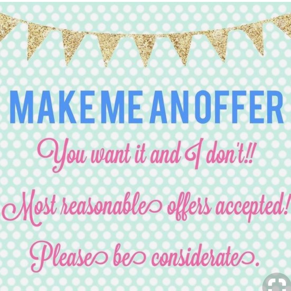 MAKE A BUNDLE➡️MAKE AN OFFER!!☺️